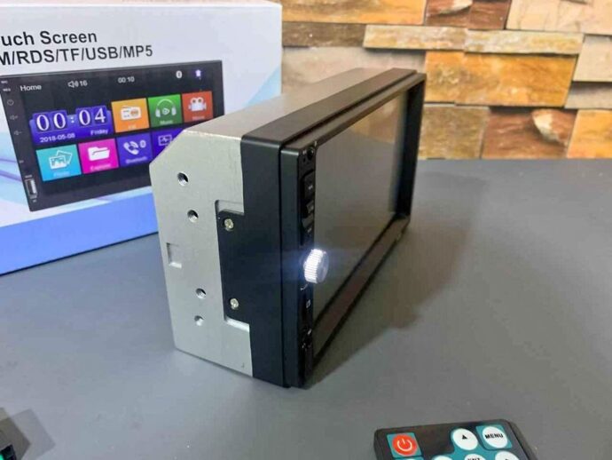⁦مشغل سيارات DVD MP5 Standard بشاشة لمس 7 بوصة مع بلوتوث وUSB وAUX وSD⁩ - الصورة ⁦2⁩