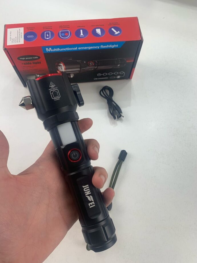 ⁦مصباح يدوي LED قوي متعدد الوظائف – قابل للشحن عبر USB ومزود ببنك طاقة⁩ - الصورة ⁦5⁩