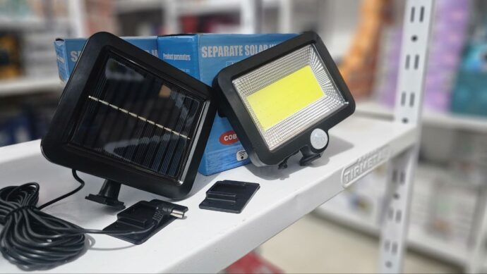 ⁦مصباح كشاف شمسي LED مع مستشعر حركة 5 واط مقاوم للماء IP44 – SL-F100⁩ - الصورة ⁦3⁩