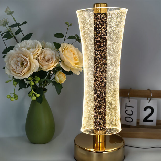 مصباح طاولة LED حديث من الكريستال ✨💡