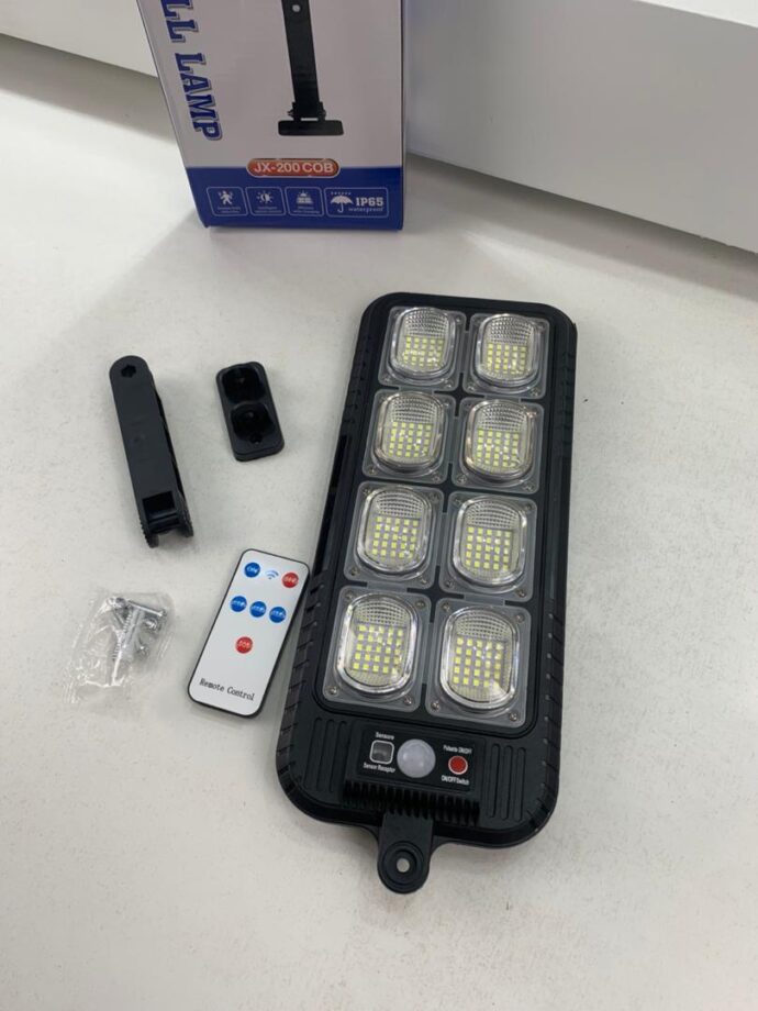 ⁦مصابيح عمودية خارجية 200 LED تعمل بالطاقة الشمسية مقاومة للماء IP65 – JX200 🌞💡⁩ - الصورة ⁦10⁩