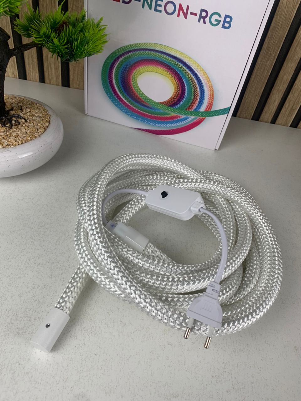شريط إضاءة نيون LED RGB دائري مرن 360° – تصميم شبكي مذهل للديكور 💡✨ - الصورة 2
